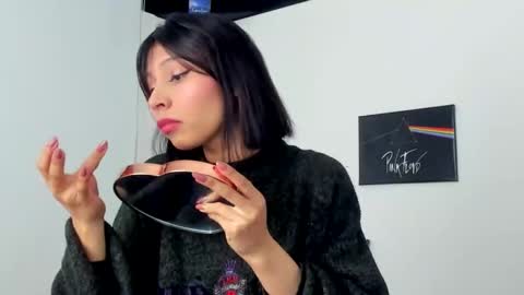 amy online show from November 4, 10:00 pm