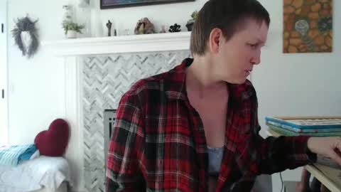 Aurora Willows online show from March 17, 2:11 pm