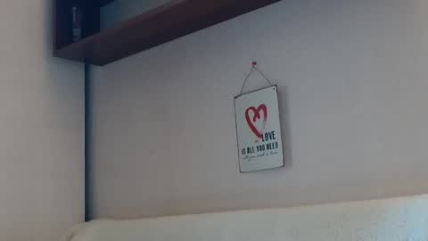 12ennie online show from October 8, 9:48 am