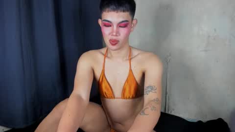 Leren online show from March 9, 3:38 pm