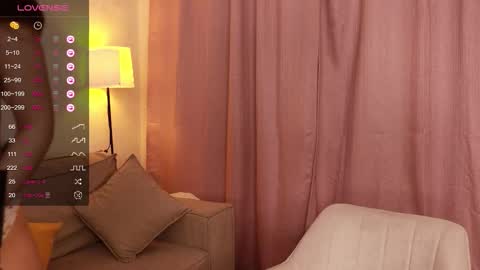 Leksi online show from October 27, 9:04 pm