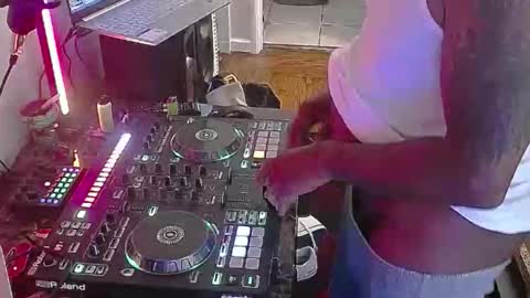 Mr. E the BBC online show from April 13, 12:37 am