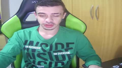 1good_vibes1 online show from May 15, 6:22 am