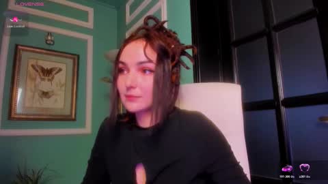 Moona  online show from January 8, 2:56 pm