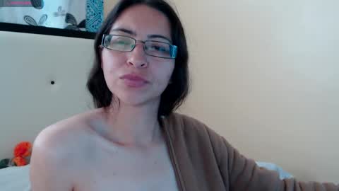 paola online show from April 14, 5:16 pm