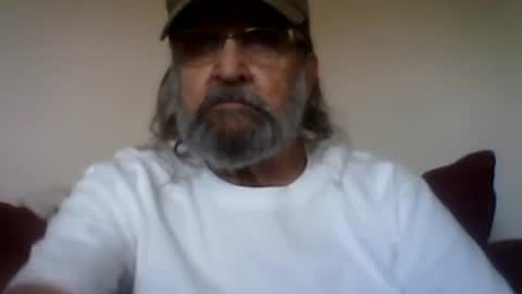 1valentine online show from April 19, 8:00 pm