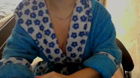 1your_hot_girls online show from February 9, 11:47 am