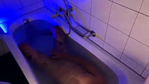 2025rob online show from October 25, 6:30 pm