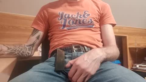 22_acacia_avenue online show from April 18, 6:43 pm