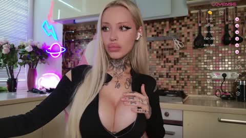     30 NOV  online show from February 7, 11:01 am