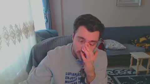 Snapshot of 2handsomeman chatting on February 25, 2:58 pm Berk online show from February 25, 2:58 pm