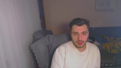 Snapshot of 2handsomeman chatting on February 26, 8:36 pm Berk online show from February 26, 8:36 pm