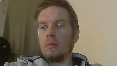 2small4you83 online show from January 12, 4:21 am