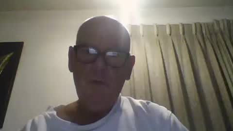 Peter online show from April 8, 1:36 pm