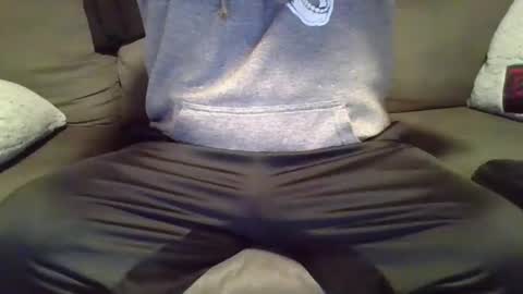 30sman52 online show from March 31, 9:15 pm