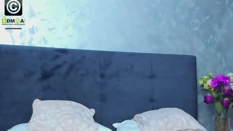 Ella online show from October 3, 7:33 pm