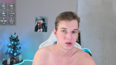 Snapshot of 4ever_dude chatting on January 6, 3:09 am Andrew online show from January 6, 3:09 am