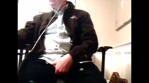 4uguys online show from December 8, 5:17 am