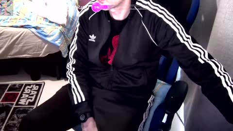 Snapshot of 55hotgboy chatting on January 23, 10:43 am Larese Carlo online show from January 23, 10:43 am