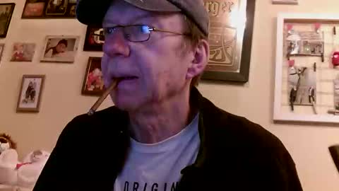 64shorty online show from December 1, 9:29 am