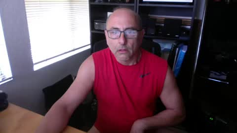 daddy vegas  for single women and couples here online show from February 9, 8:24 pm