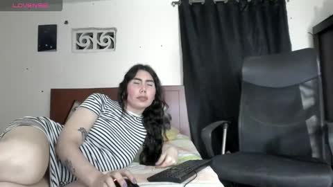 69blackwhite online show from March 21, 12:05 am