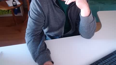 Snapshot of 69pifpaf chatting on March 1, 3:38 pm 69pifpaf online show from March 1, 3:38 pm