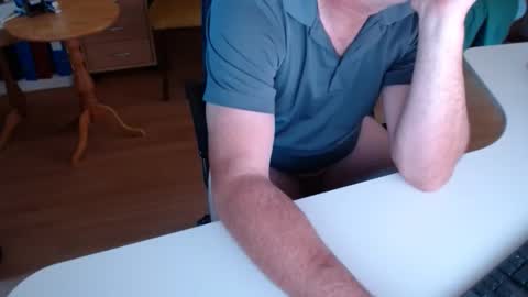 Snapshot of 69pifpaf chatting on September 19, 2:43 pm 69pifpaf online show from September 19, 2:43 pm