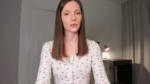 Anna online show from March 17, 8:14 pm