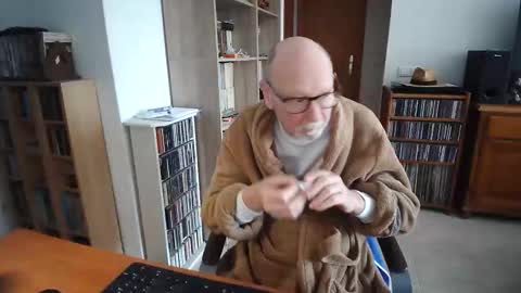  Papi  online show from January 17, 9:41 am