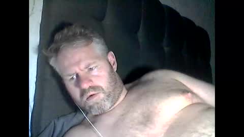 81jonnyx online show from December 13, 9:32 pm