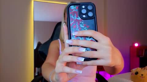 Nura online show from November 25, 2:32 am