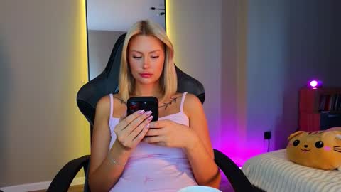 Snapshot of 88_nura chatting on October 25, 2:23 am Nura online show from October 25, 2:23 am