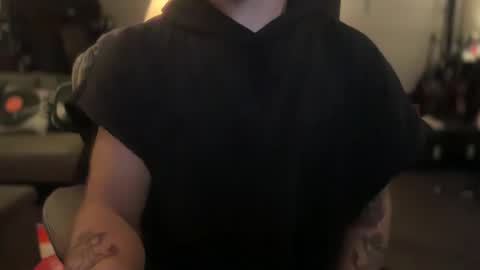 8curveforyou online show from November 12, 3:36 pm