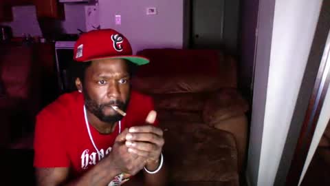 NoFaceNoCase online show from September 15, 5:53 am