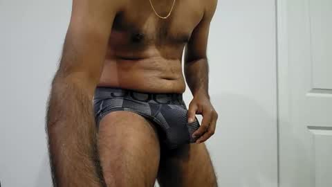 Snapshot of 8inch_desi chatting on October 26, 4:35 am 8inch_desi online show from October 26, 4:35 am