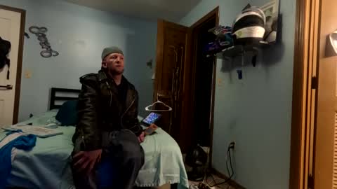 8over6 online show from December 9, 4:12 am