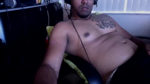 9inchhammer online show from January 10, 8:15 pm