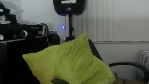 9inchhammer online show from January 1, 11:29 pm