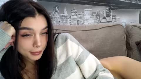 Snapshot of 9west chatting on October 23, 11:23 am KARINA online show from October 23, 11:23 am