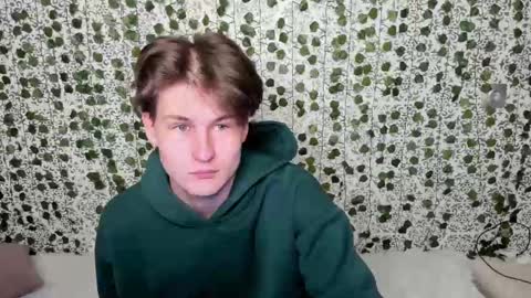 EMILY AND  MARCUS online show from February 12, 3:29 am