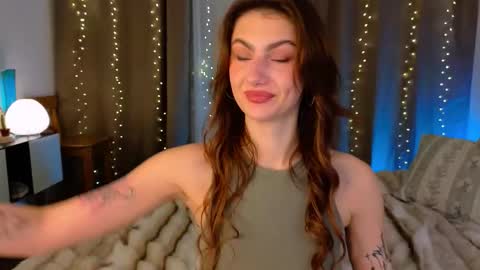 Willow online show from December 15, 9:11 pm