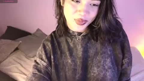 Snapshot of _abigaill_1 chatting on March 12, 9:02 am abigaill online show from March 12, 9:02 am
