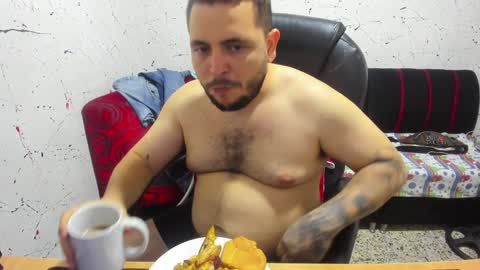 Snapshot of _ace_ventura chatting on February 1, 4:46 am     ----       online show from February 1, 4:46 am