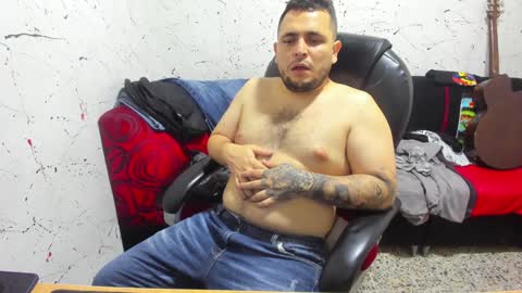Snapshot of _ace_ventura chatting on January 17, 5:11 am     ----       online show from January 17, 5:11 am