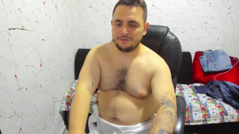 Snapshot of _ace_ventura chatting on February 13, 12:43 pm     ----       online show from February 13, 12:43 pm
