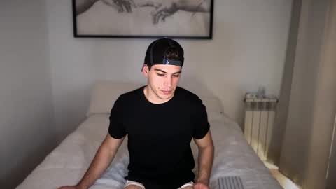 _aesthetic online show from February 23, 10:28 am