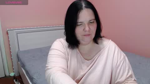 _alexandra_ray_ online show from October 4, 6:06 pm