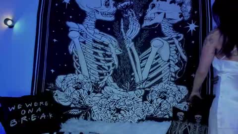 _alicesasha_ online show from February 12, 8:40 am