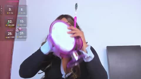 Snapshot of _alis21_ chatting on September 12, 1:13 pm Valentina online show from September 12, 1:13 pm